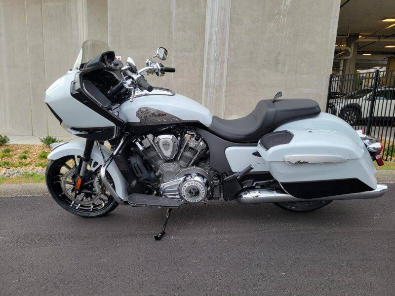 Get/Buy 2024 Indian Motorcycle® Challenger® Limited Ghost